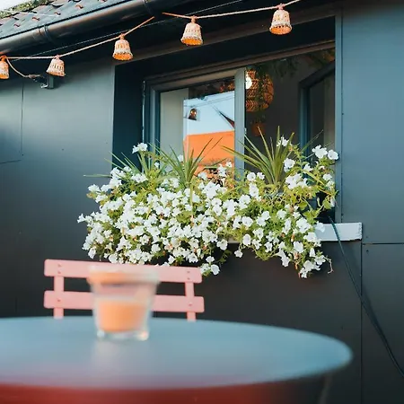 Au Coin De Paradis בית הארחה 3*